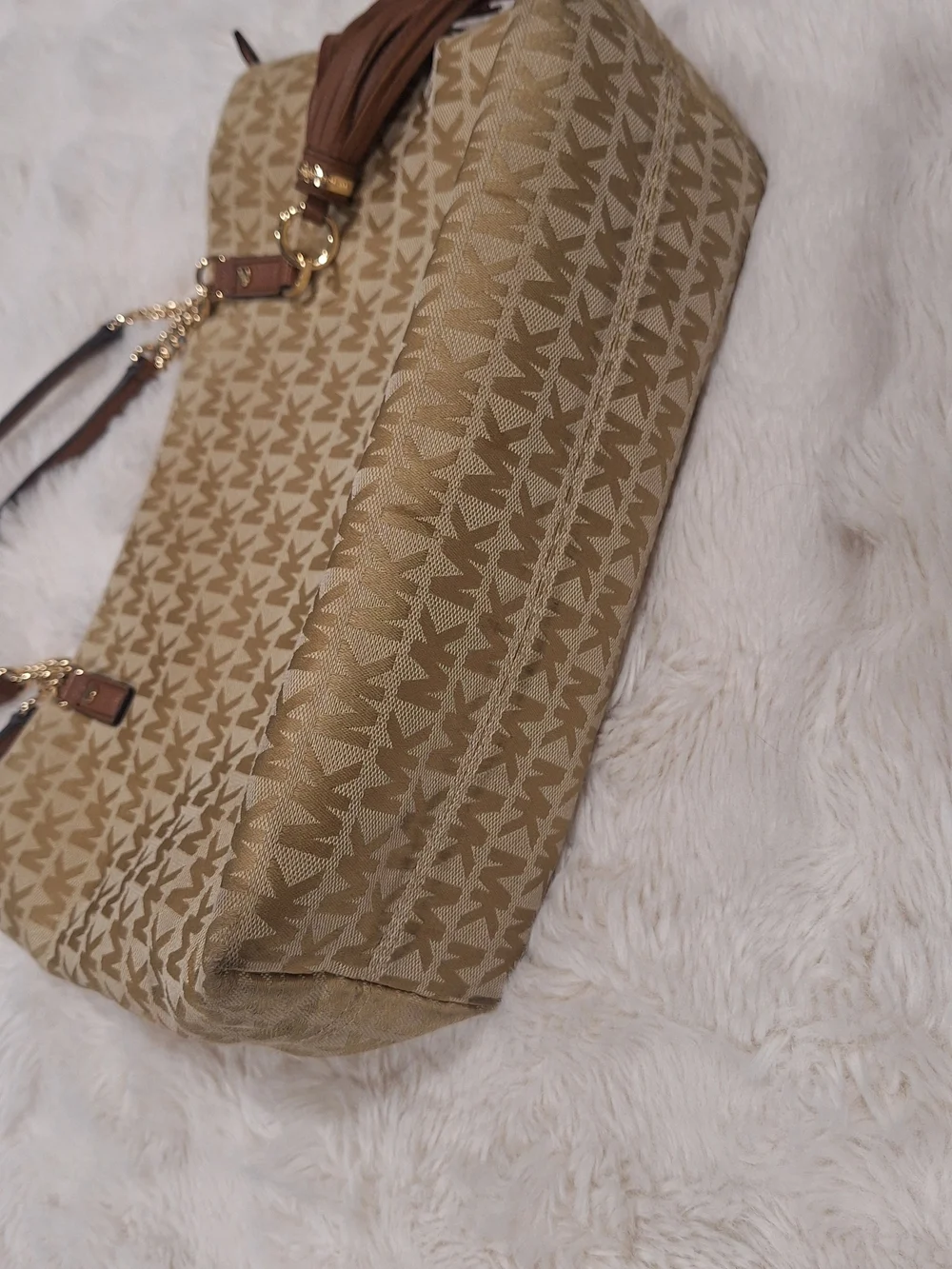 👜Michael Kors Jet Set EW Tassel Chain Tote👜